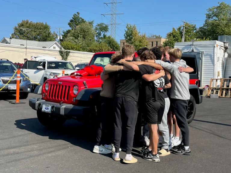 A Heartwarming Birthday Surprise: Virginia High School Students Gift Their Janitor a Dream Jeep